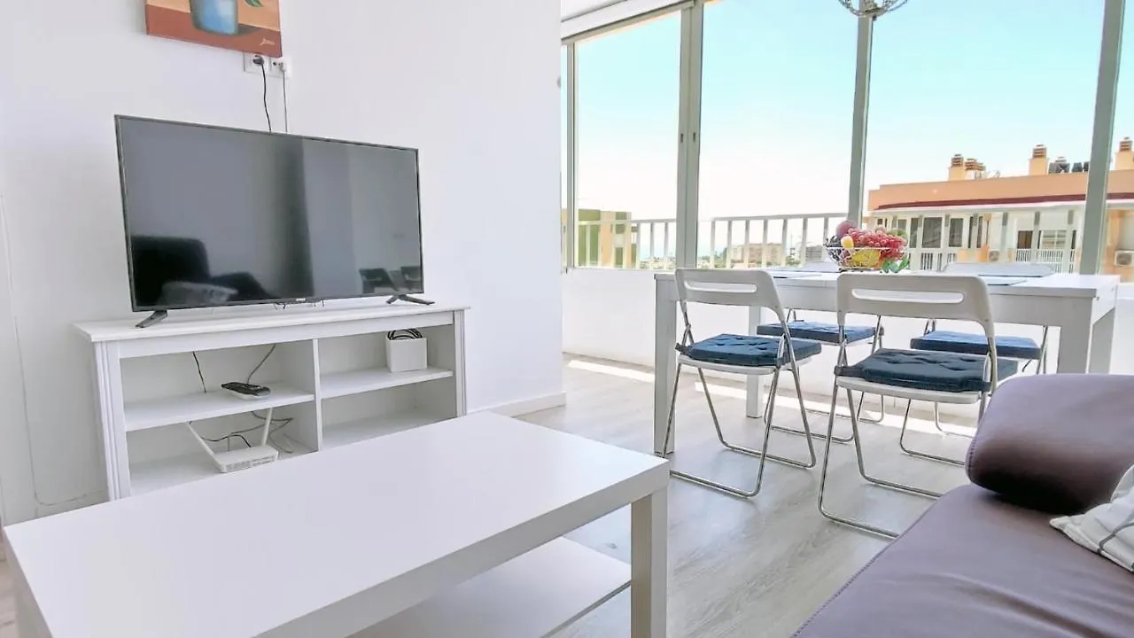 Torre Skyline - Torre Del Mar Apartment 0*,