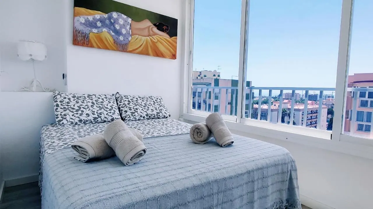 Torre Skyline - Torre Del Mar Apartment