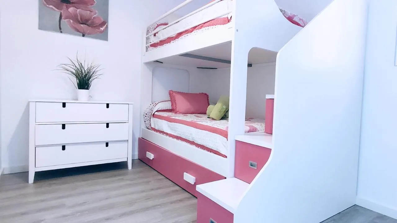 Torre Skyline - Torre Del Mar Apartment 0*,  Spain